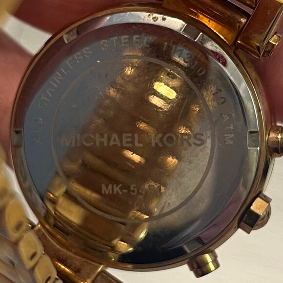 Vintage Michael Kors Rose Gold Watch - Picture 13 of 13